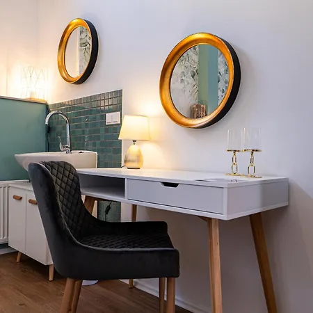 Zentrumsnah 140qm - 4 Schlafzimmer, Zwei Baeder Und Grosses Wohnzimmer Und Essbereich * Eisenach