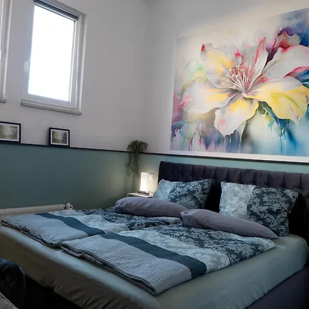 Zentrumsnah 140qm - 4 Schlafzimmer, Zwei Baeder Und Grosses Wohnzimmer Und Essbereich * Eisenach